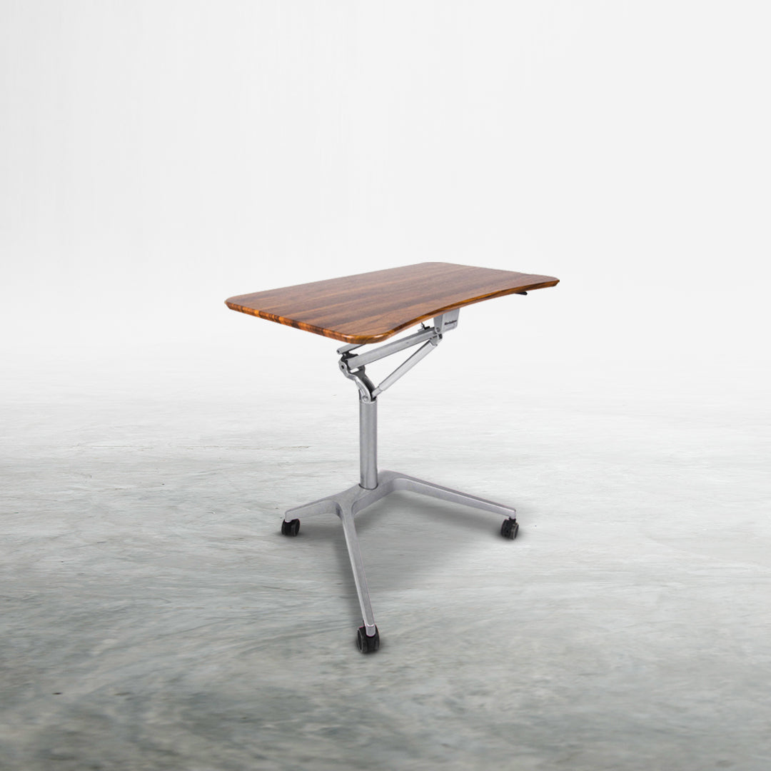 ATJ - Adjustable Height Table with Hydraulic Gear
